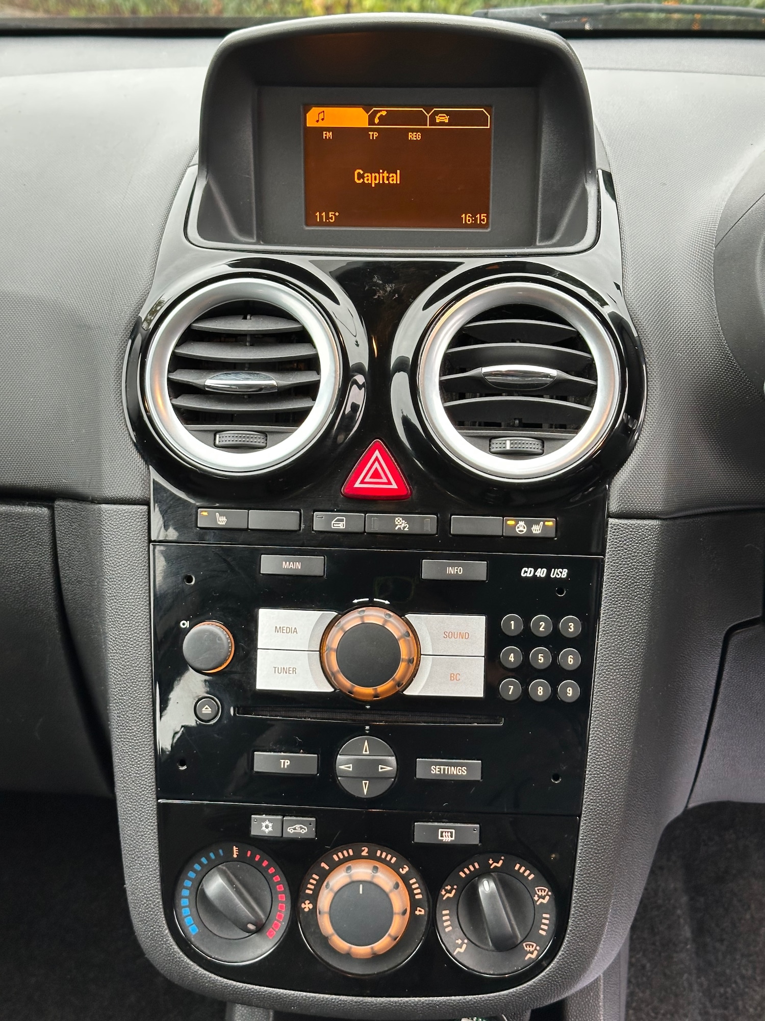 Used Vauxhall Corsa 2014 for sale - 76280622: Photo 16