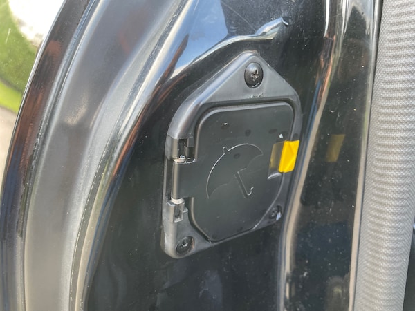 Used Nissan Sunny 1998 for sale - 76024301: Photo 10