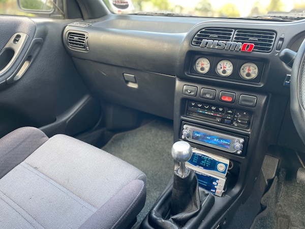 Used Nissan Sunny 1998 for sale - 76024301: Photo 4
