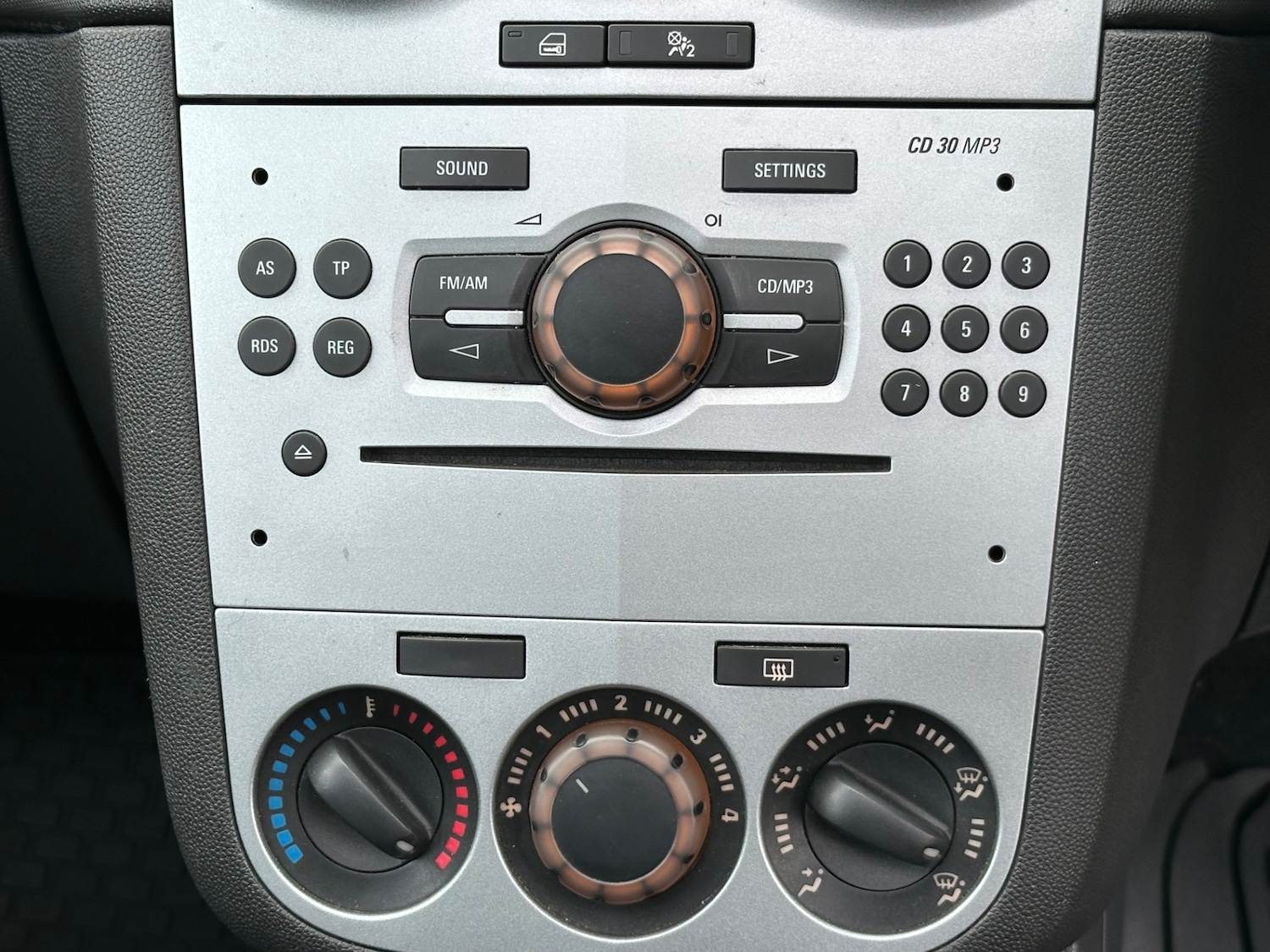 Used Vauxhall Corsa 2009 for sale - 76358418: Photo 16