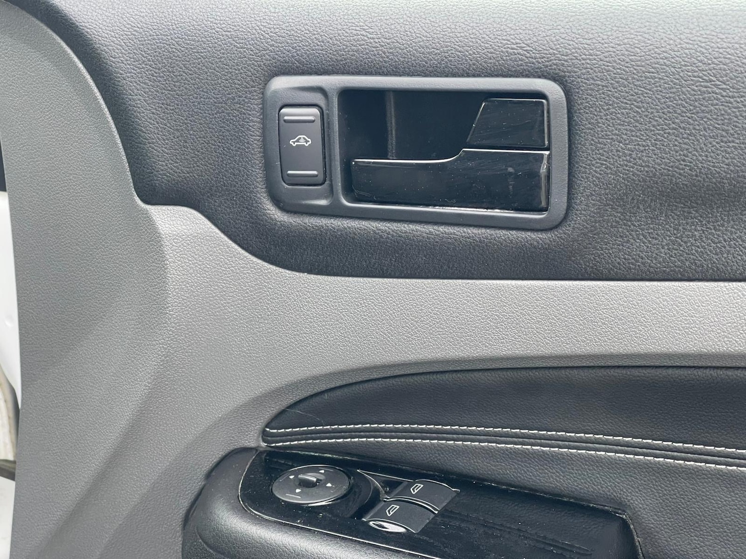 Used Ford Focus 2010 for sale - 77558700: Photo 16