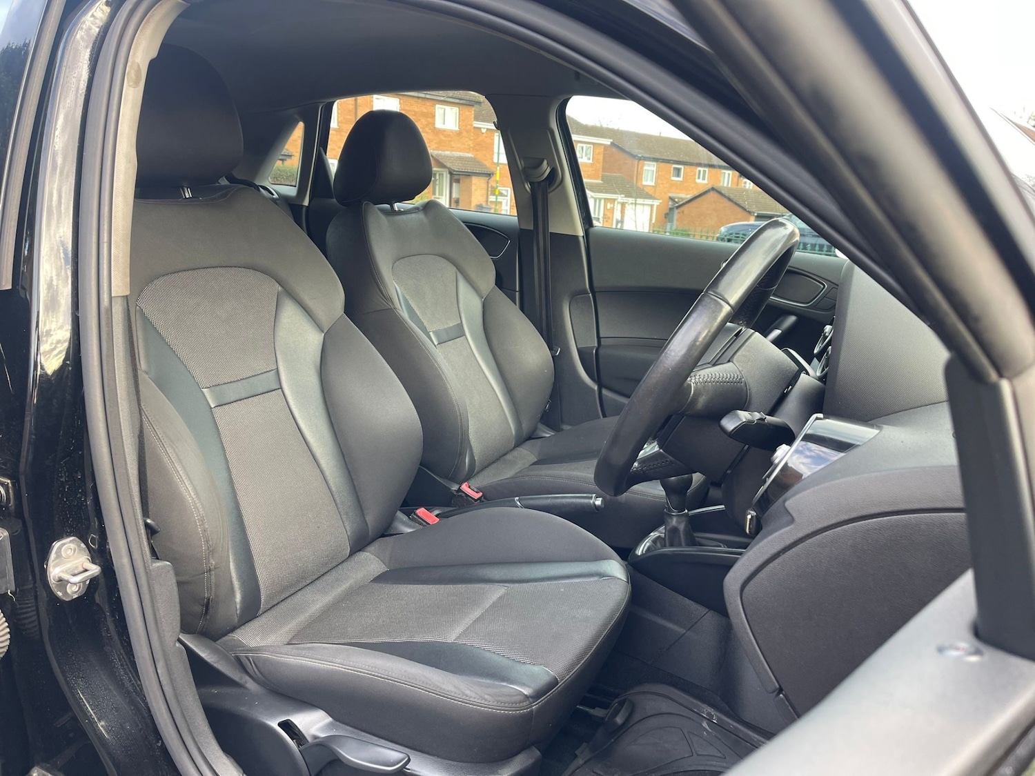 Used Audi A1 2013 for sale - 76953787: Photo 4