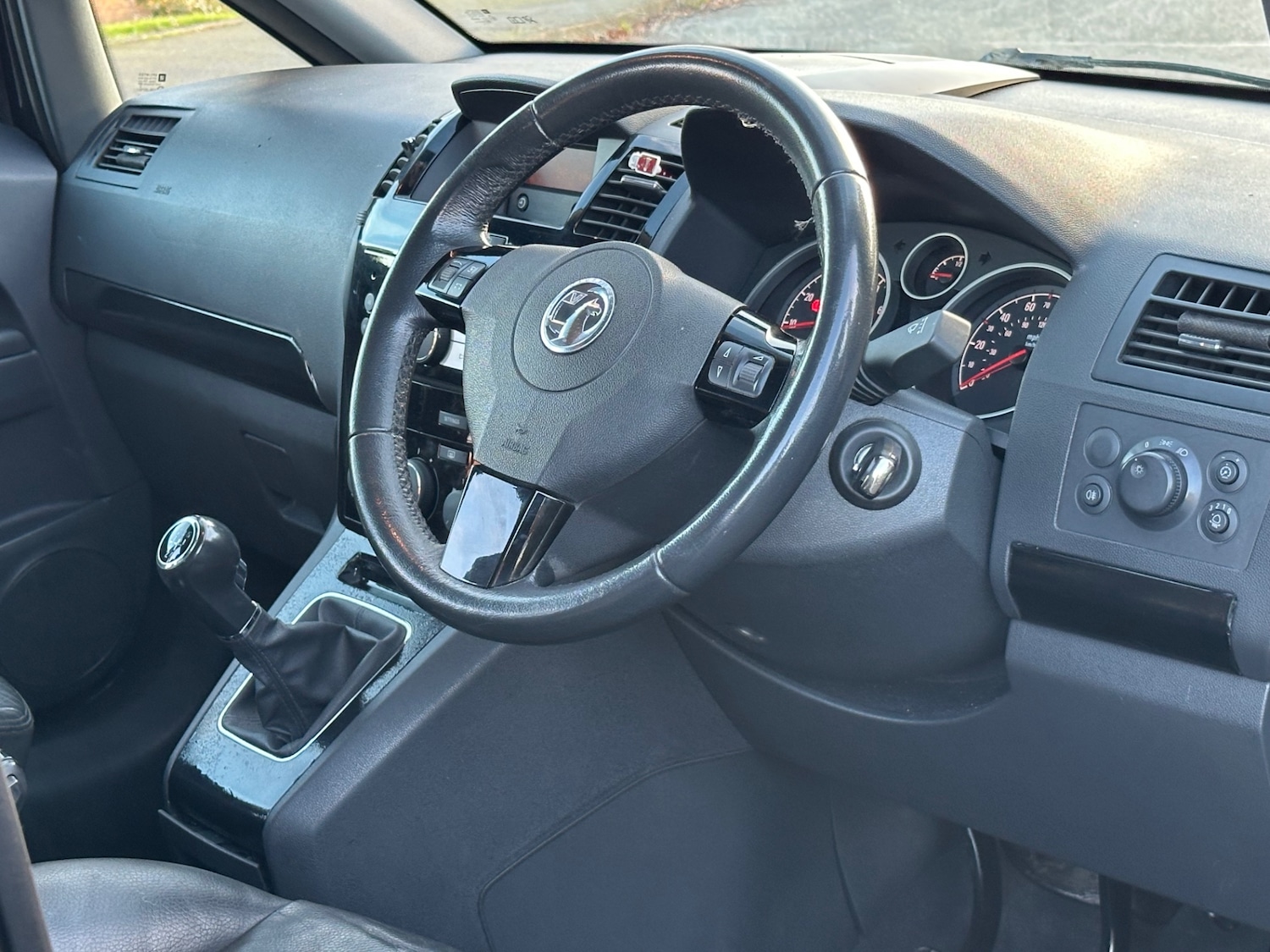 Used Vauxhall Zafira 2013 for sale - 76953732: Photo 2