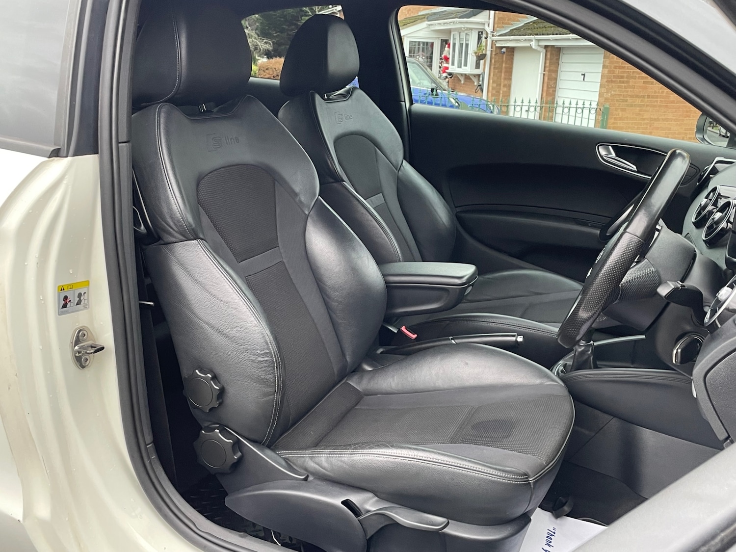 Used Audi A1 2011 for sale - 76803215: Photo 3