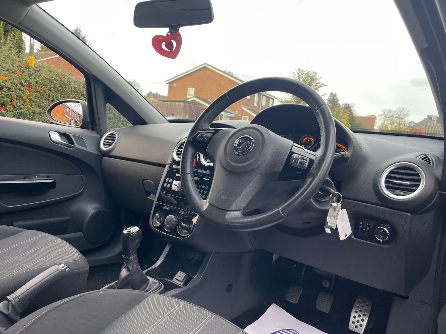 Used Vauxhall Corsa 2013 for sale - 76418656: Photo 3