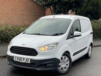 Used Ford Transit Courier 2016 for sale - 77136634: Photo