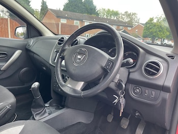 Used Dacia Sandero Stepway 2014 for sale - 75862152: Photo