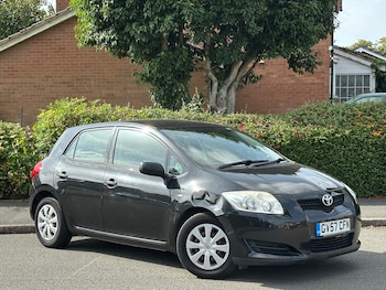 Toyota - Auris