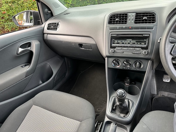 Used Volkswagen Polo 2012 for sale - 76234535: Photo 12