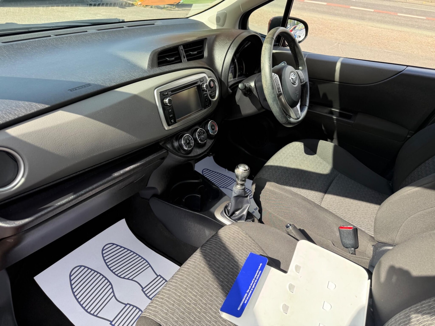 Used Toyota Yaris 2013 for sale - 76549810: Photo 25