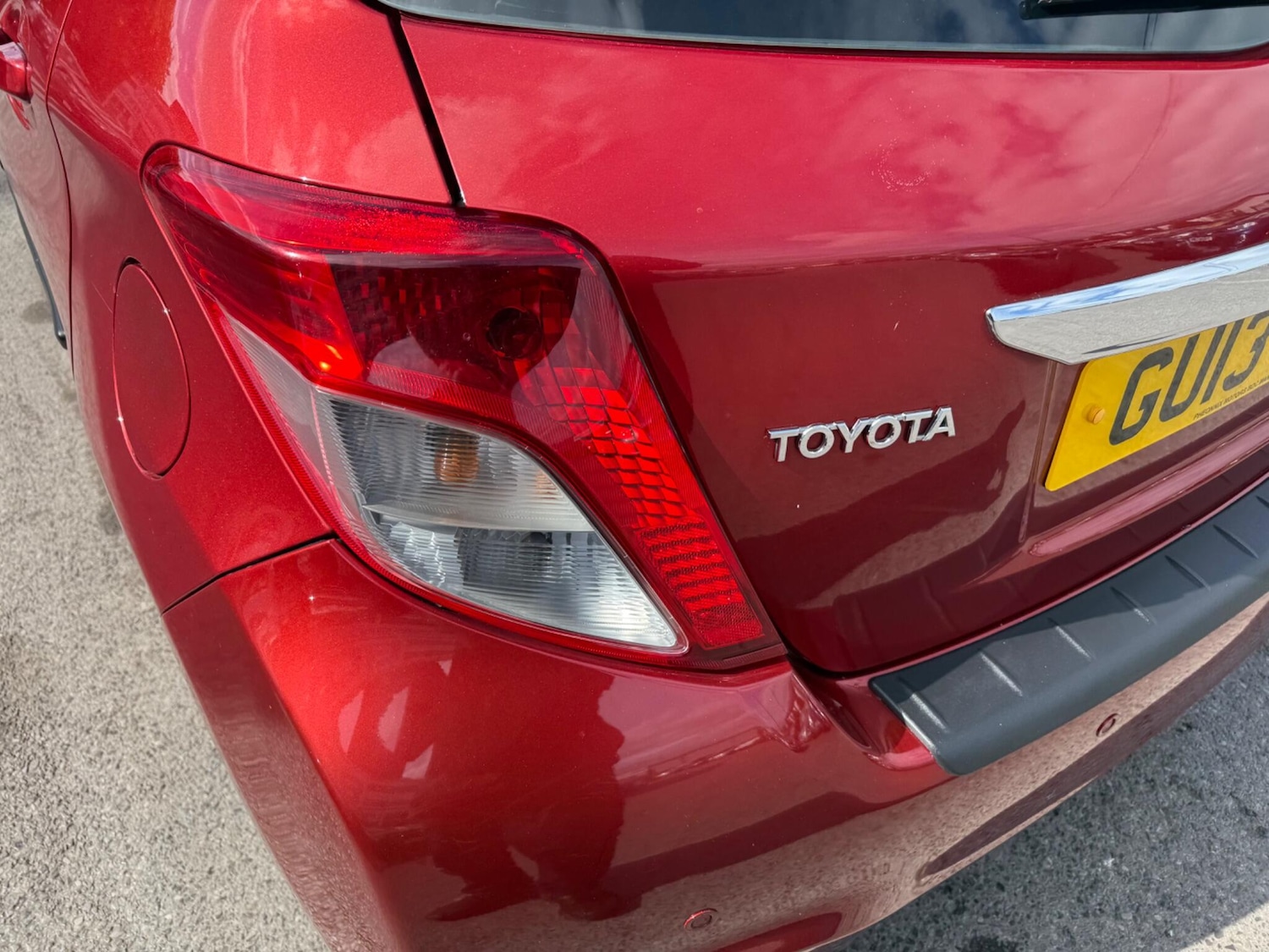 Used Toyota Yaris 2013 for sale - 76549810: Photo 41