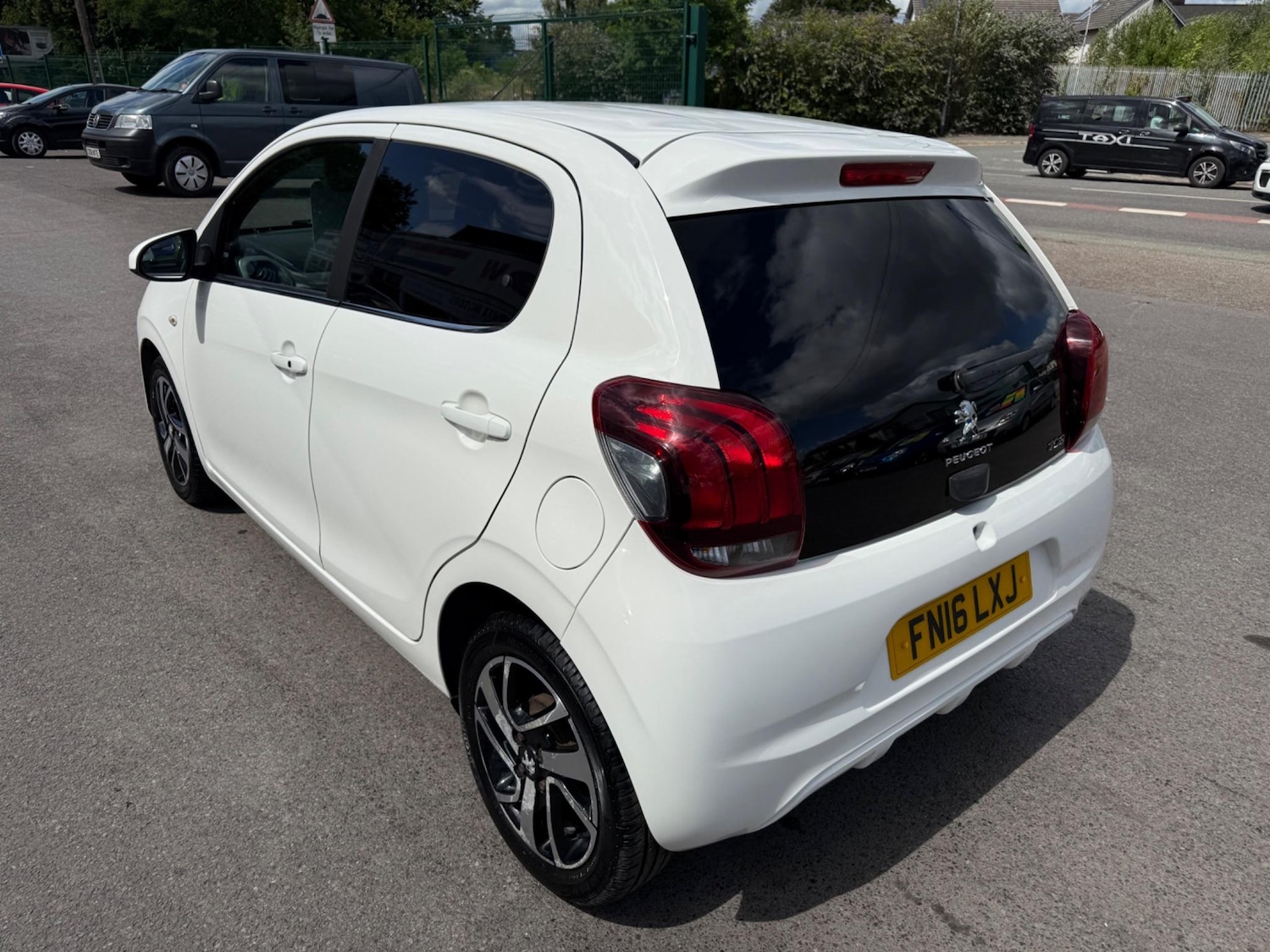 Used Peugeot 108 2016 for sale - 76550815: Photo 6