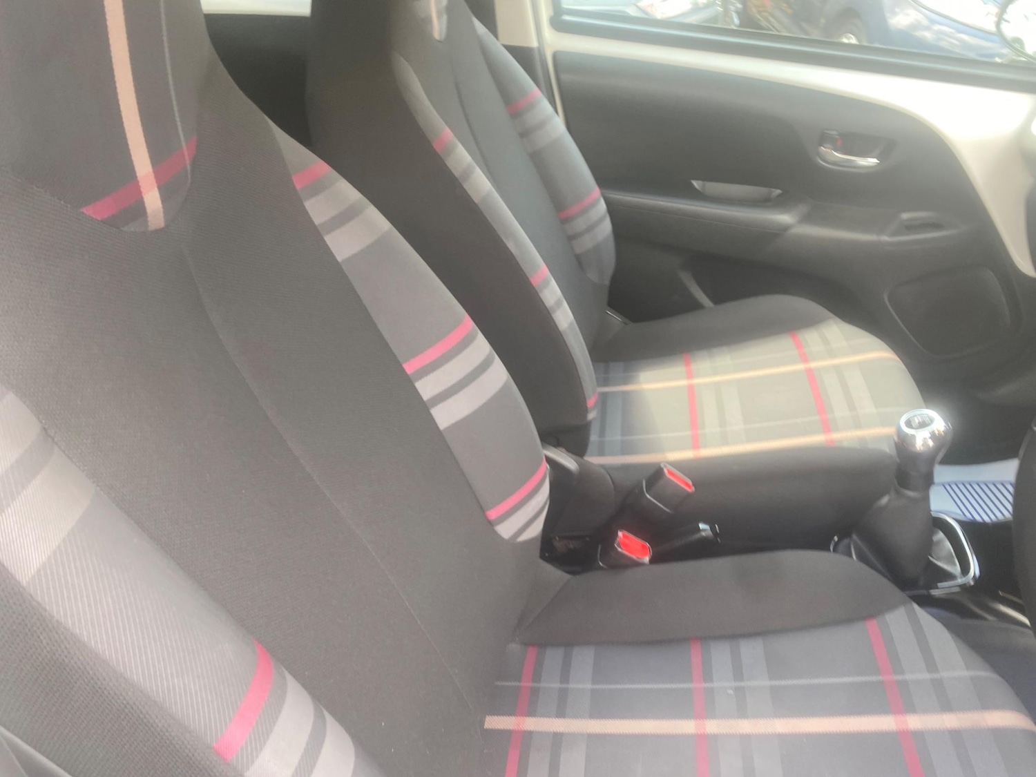 Used Peugeot 108 2016 for sale - 76550815: Photo 90