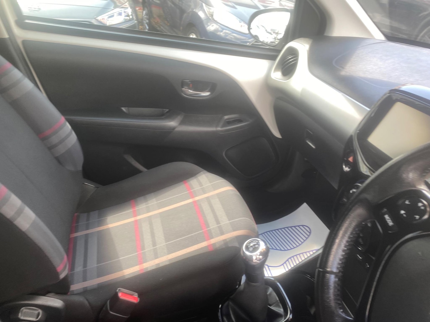 Used Peugeot 108 2016 for sale - 76550815: Photo 92