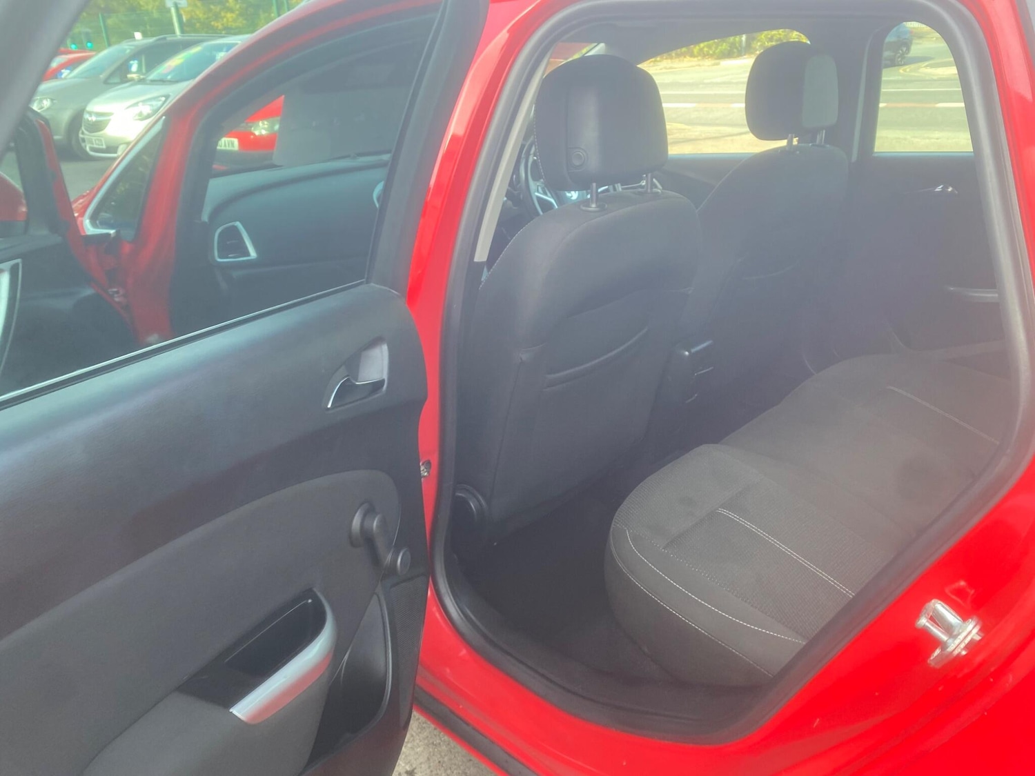 Used Vauxhall Astra 2011 for sale - 76990351: Photo 29