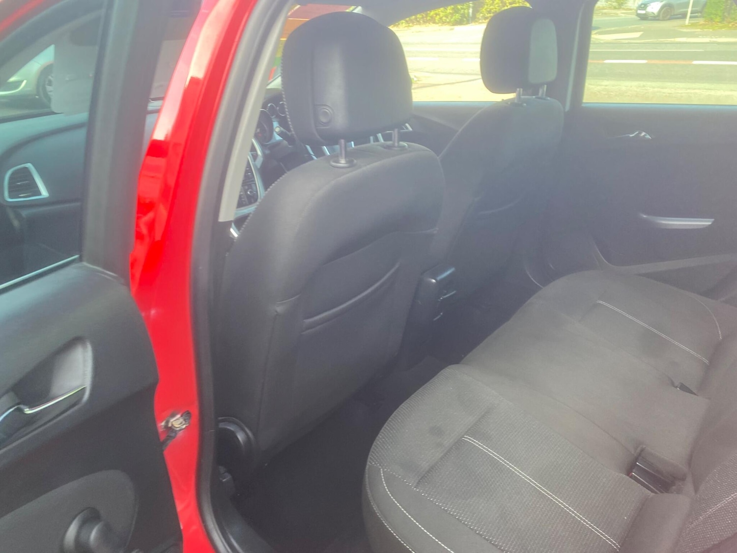 Used Vauxhall Astra 2011 for sale - 76990351: Photo 30