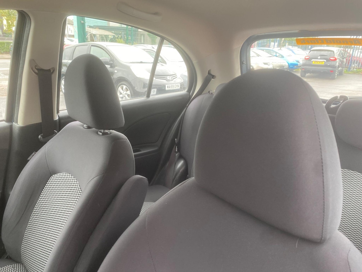Used Nissan Micra 2015 for sale - 76549348: Photo 28