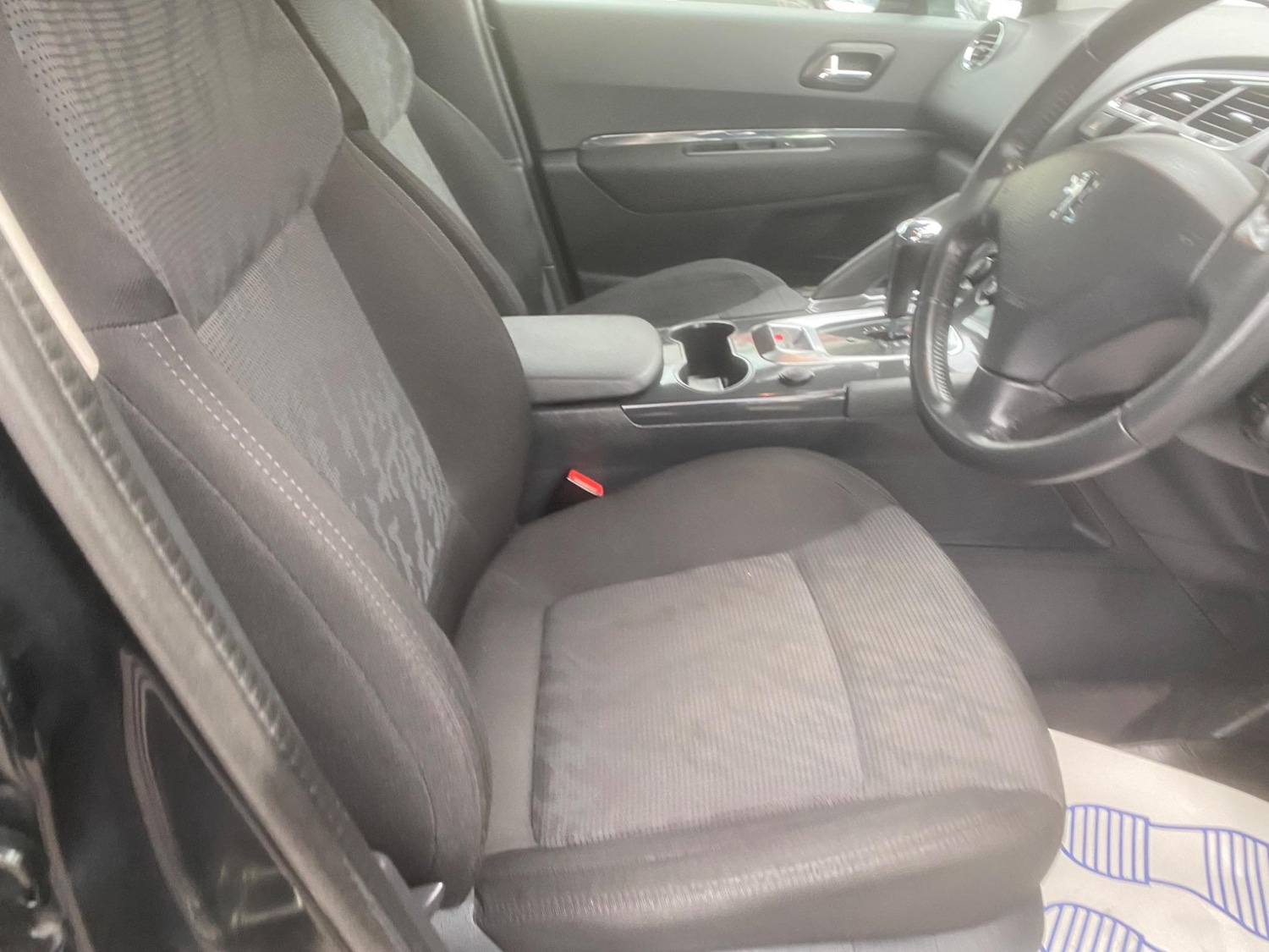 Used Peugeot 3008 2011 for sale - 76991253: Photo 51