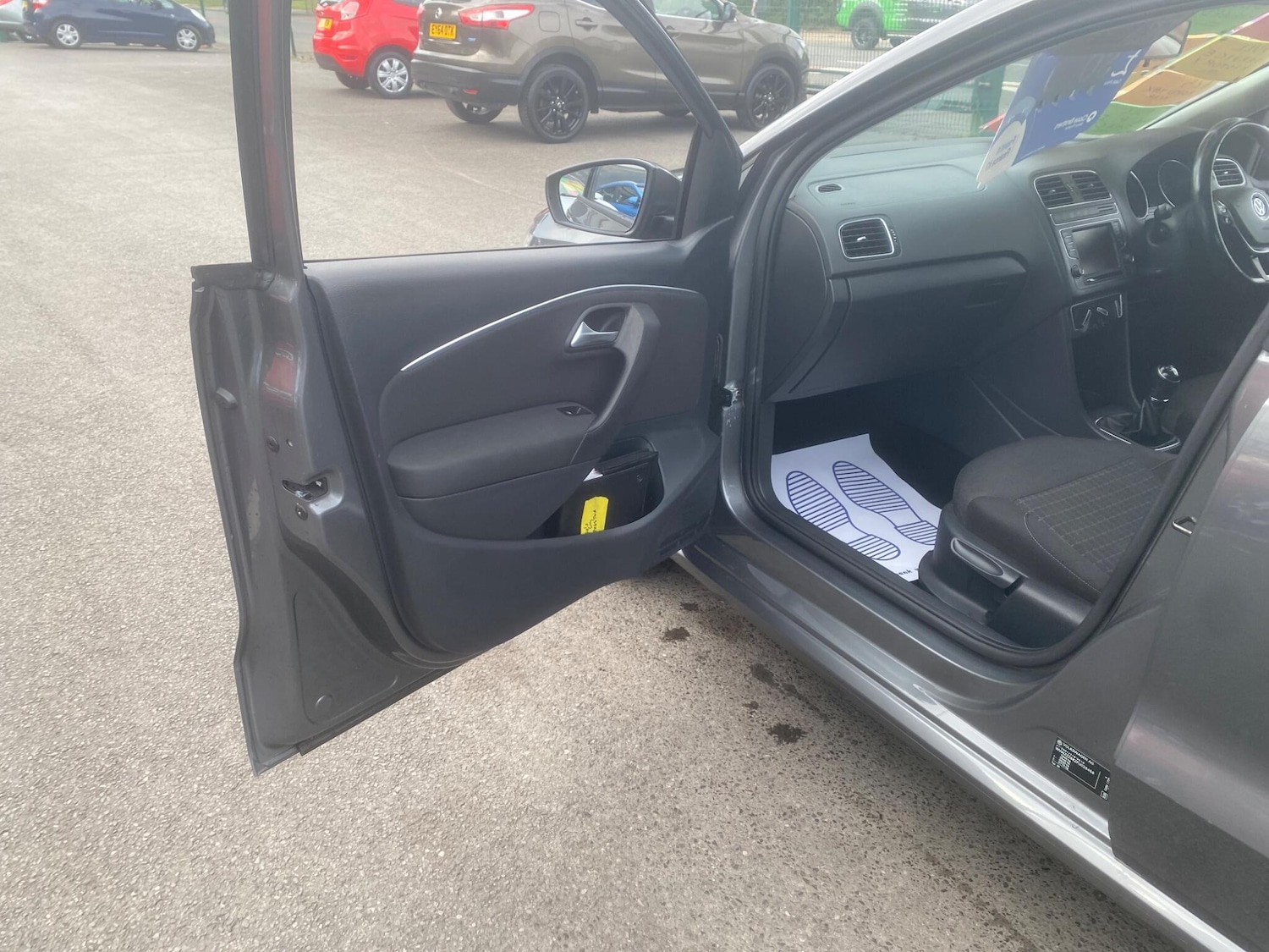 Used Volkswagen Polo 2014 for sale - 76549377: Photo 30