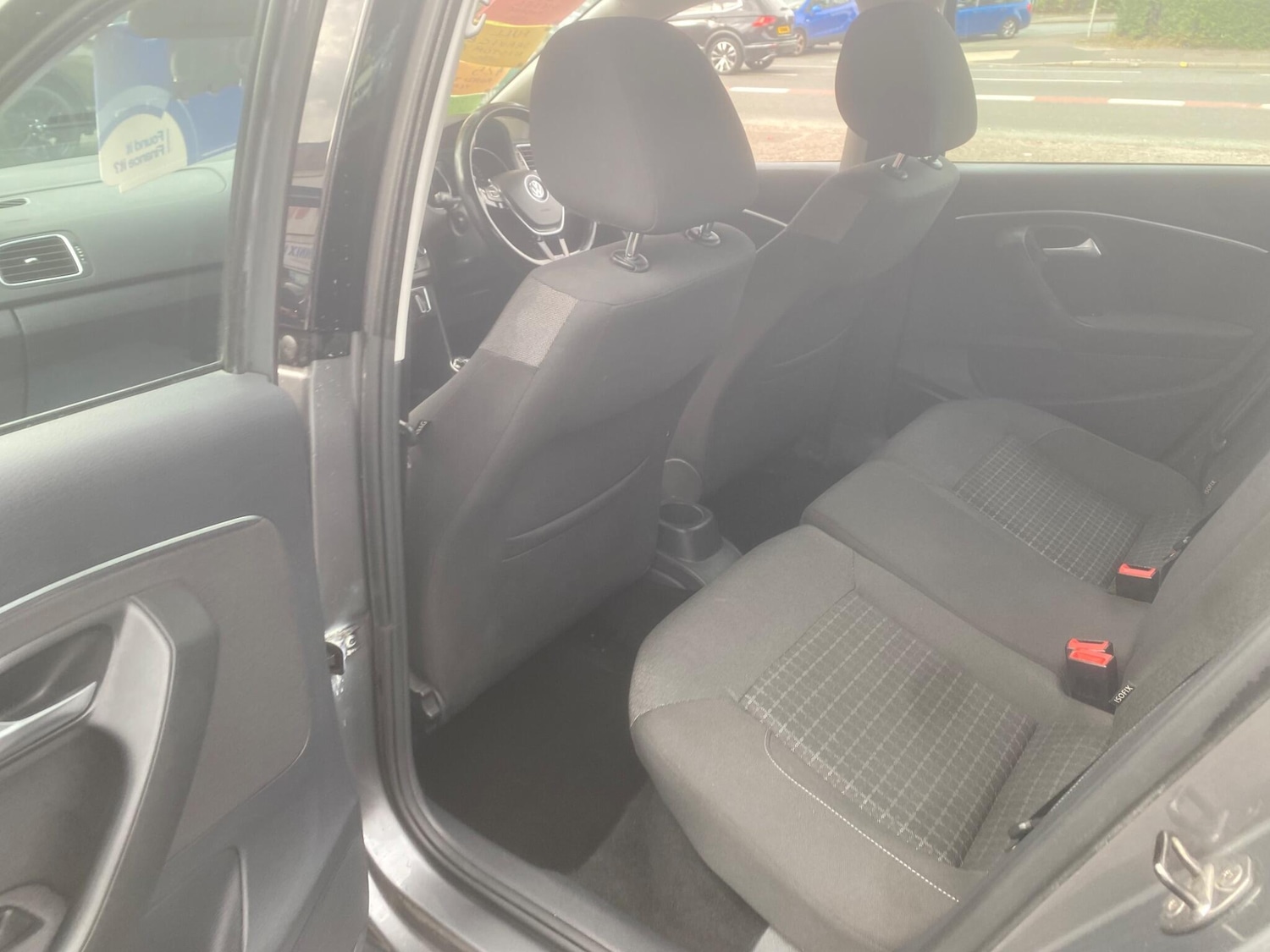 Used Volkswagen Polo 2014 for sale - 76549377: Photo 32