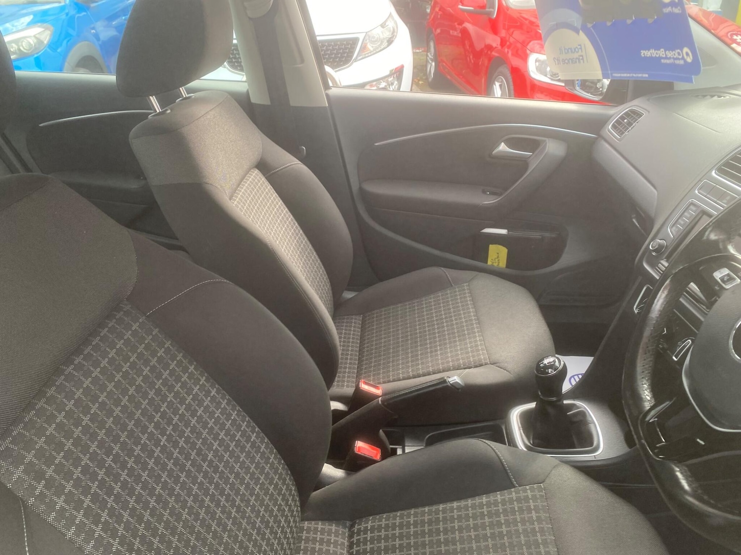 Used Volkswagen Polo 2014 for sale - 76549377: Photo 93