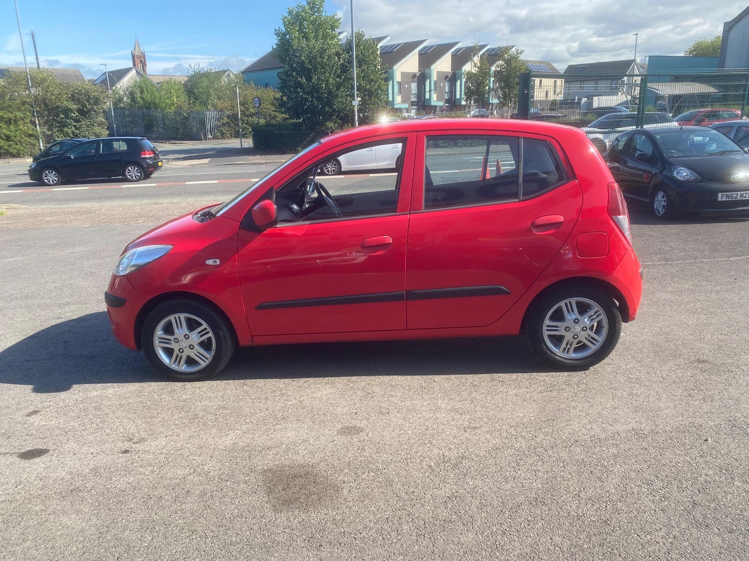 Used Hyundai i10 for sale - 76993670: Photo 11