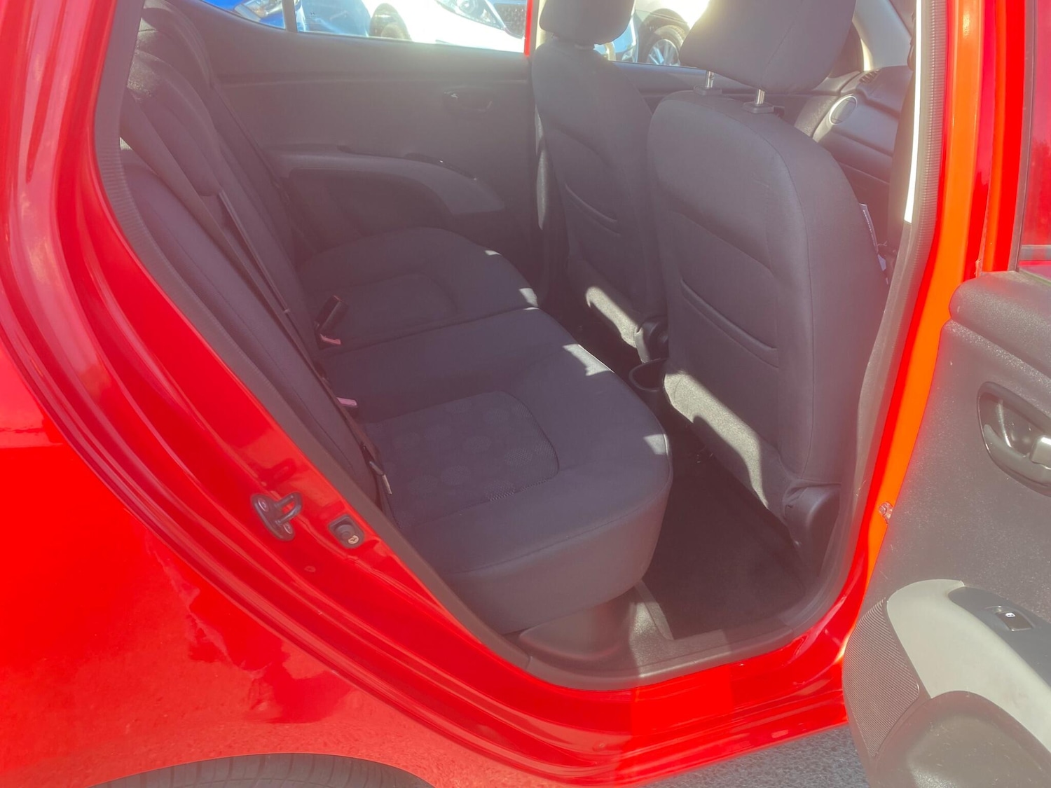 Used Hyundai i10 for sale - 76993670: Photo 48