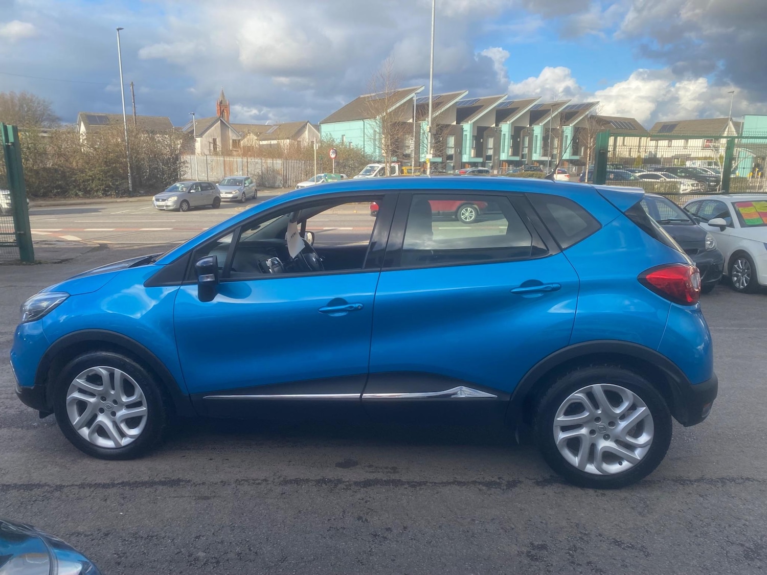Used Renault Captur 2015 for sale - 76991109: Photo 11