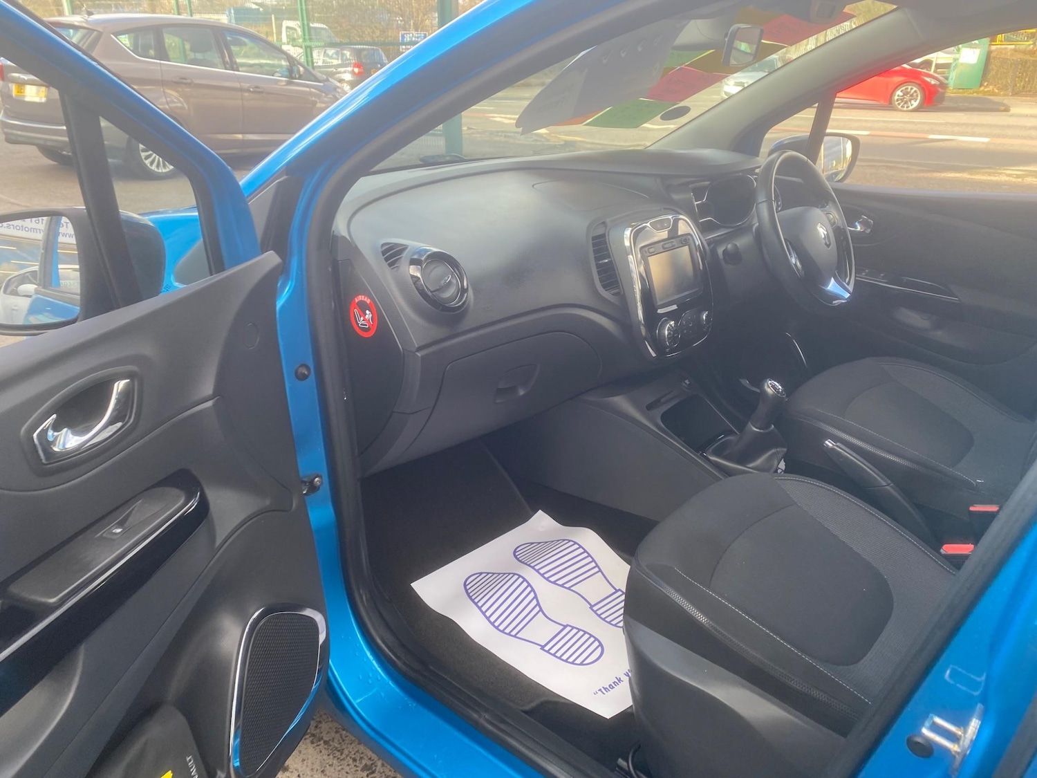 Used Renault Captur 2015 for sale - 76991109: Photo 17