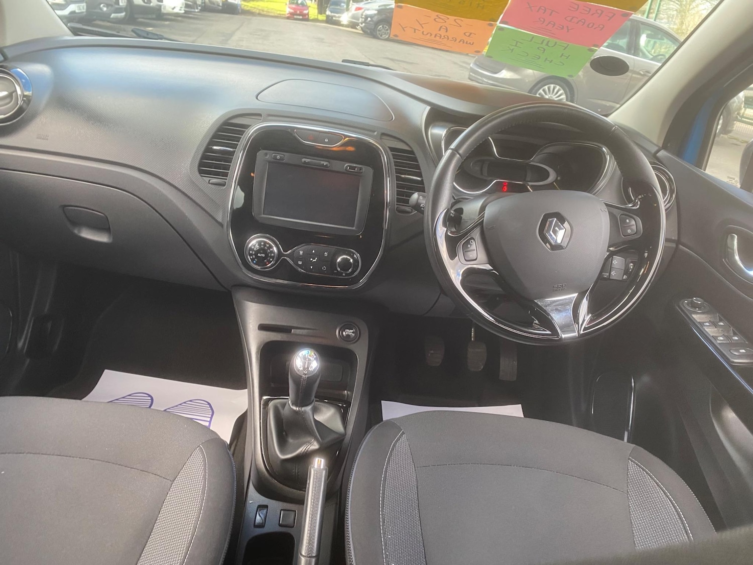 Used Renault Captur 2015 for sale - 76991109: Photo 44