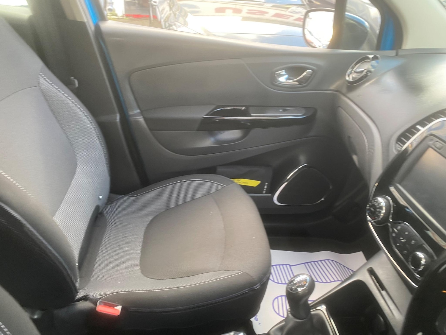 Used Renault Captur 2015 for sale - 76991109: Photo 50