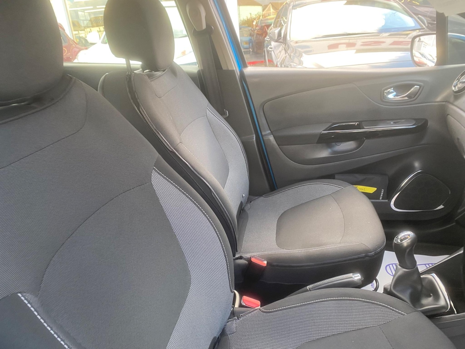 Used Renault Captur 2015 for sale - 76991109: Photo 58