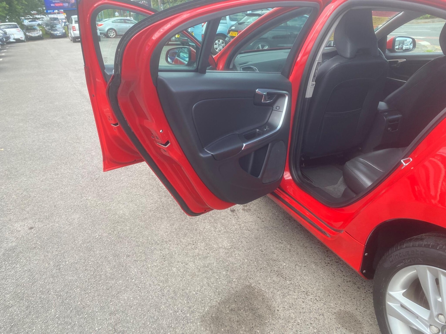 Used Volvo S60 2016 for sale - 76549150: Photo 36