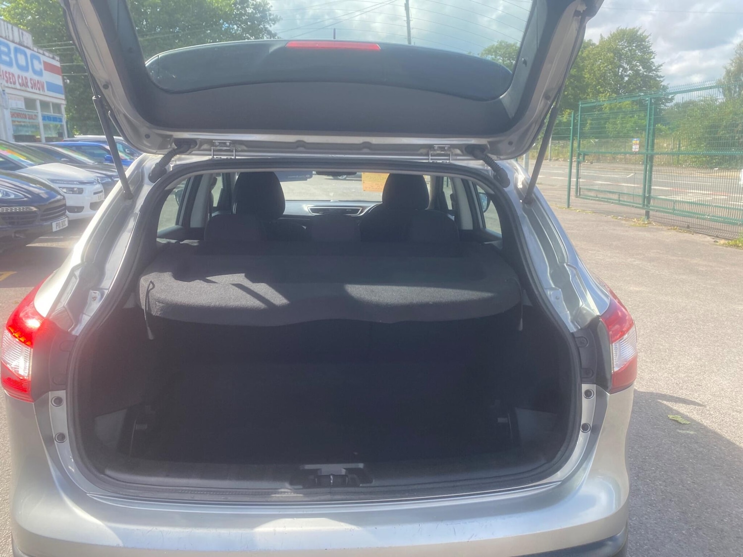 Used Nissan Qashqai 2015 for sale - 76987812: Photo 32