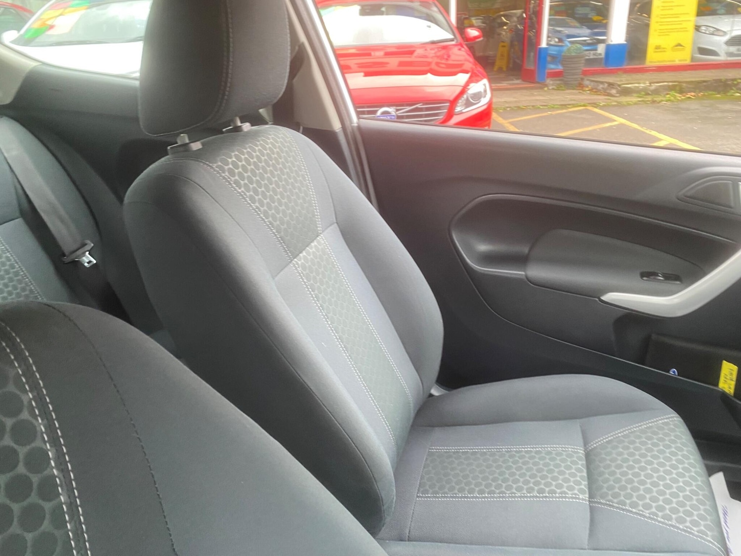 Used Ford Fiesta 2012 for sale - 76549357: Photo 51