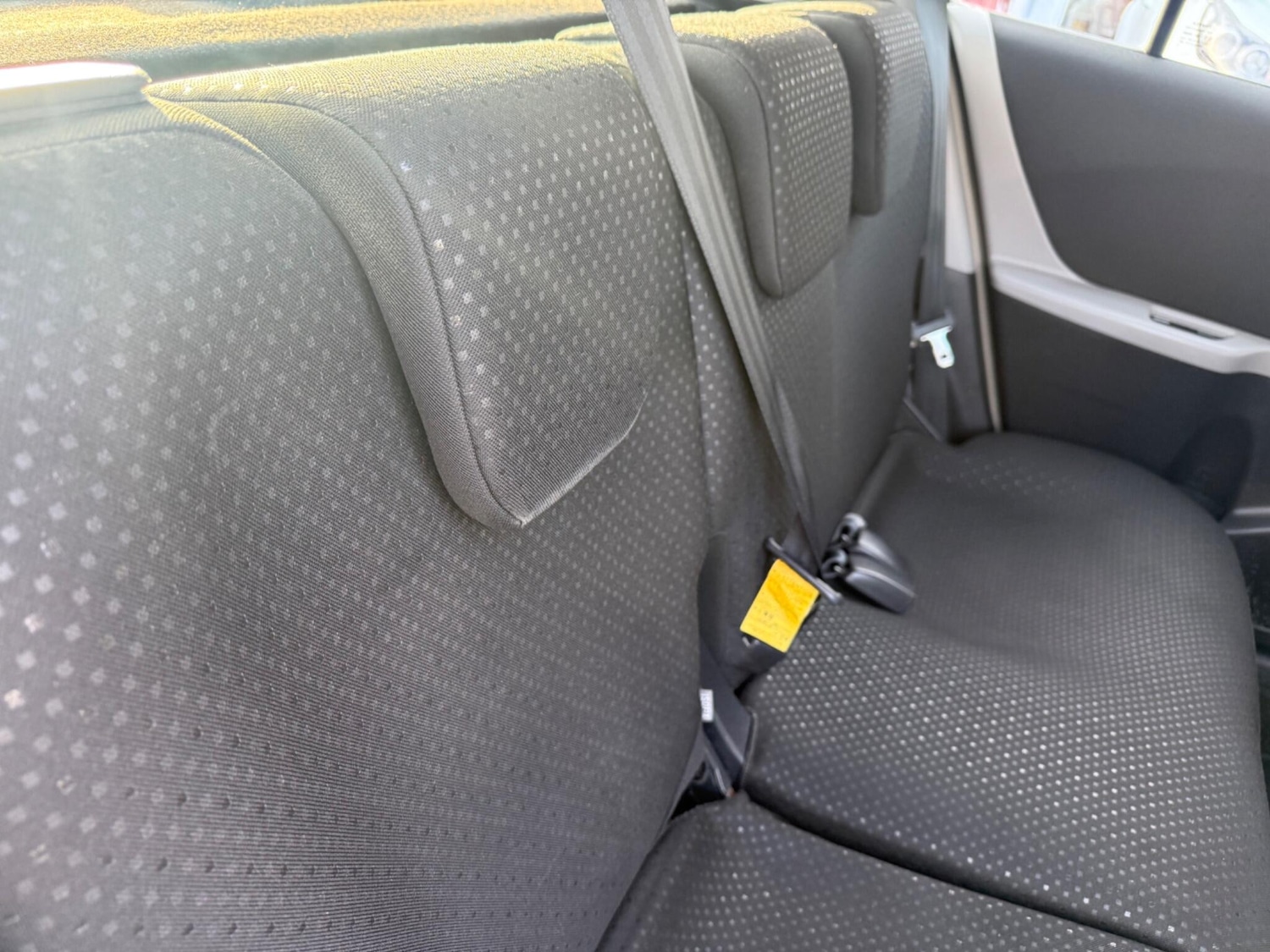 Used Toyota Yaris for sale - 76550574: Photo 15