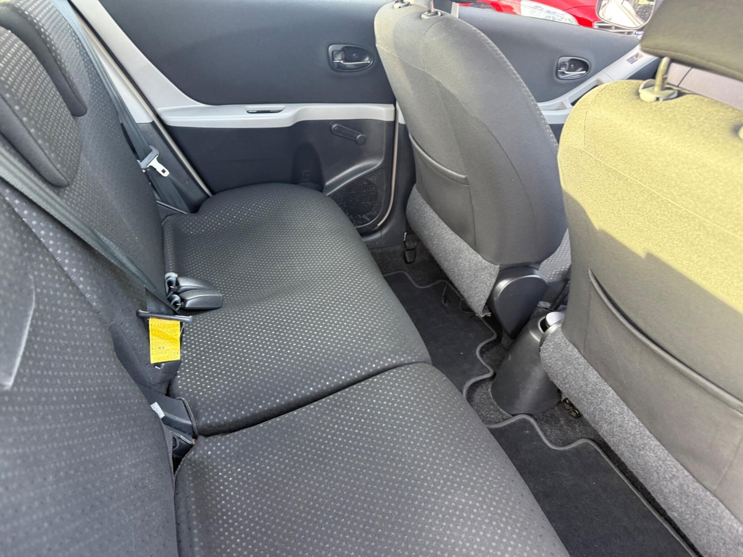 Used Toyota Yaris for sale - 76550574: Photo 16