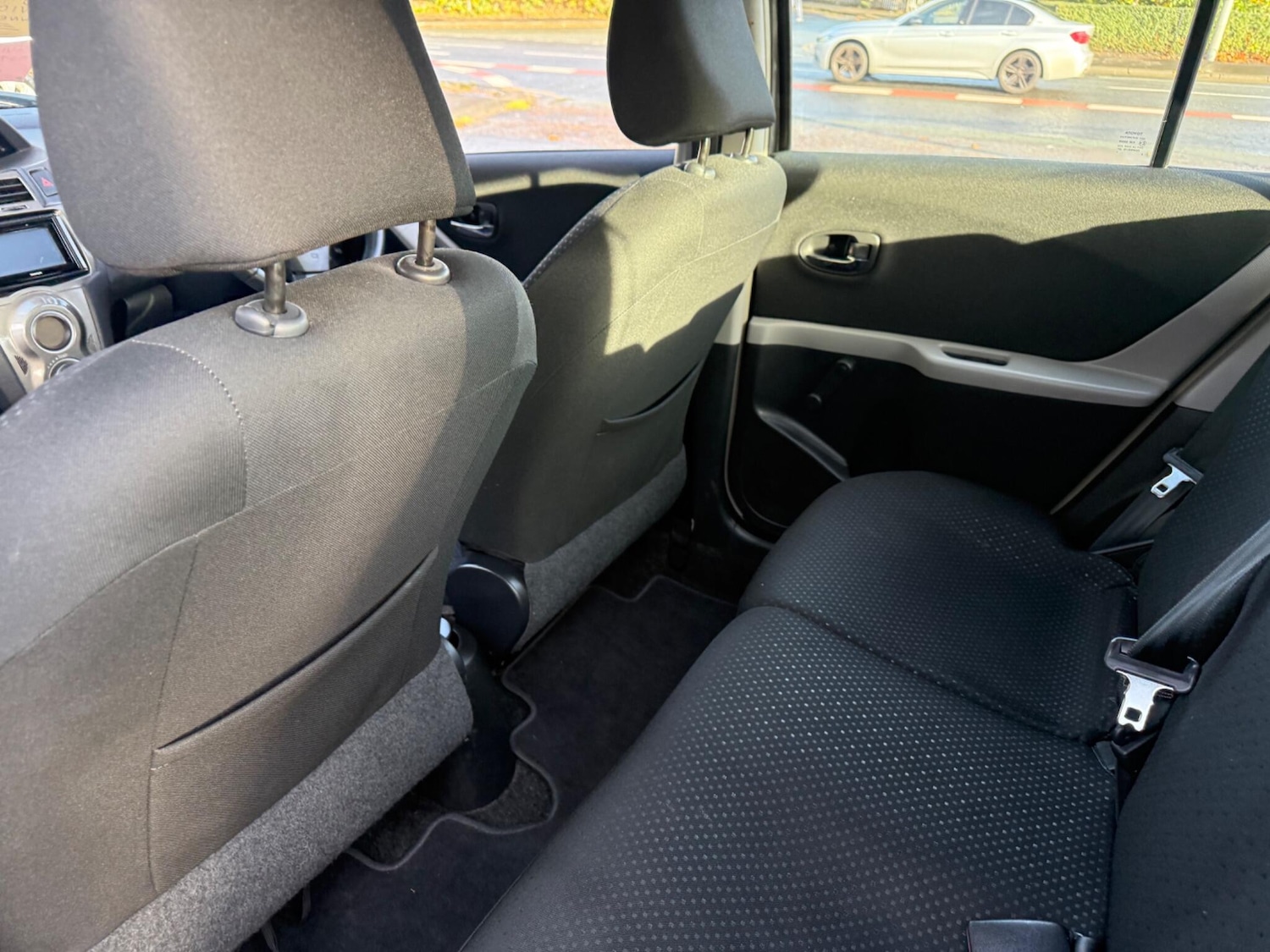 Used Toyota Yaris for sale - 76550574: Photo 21