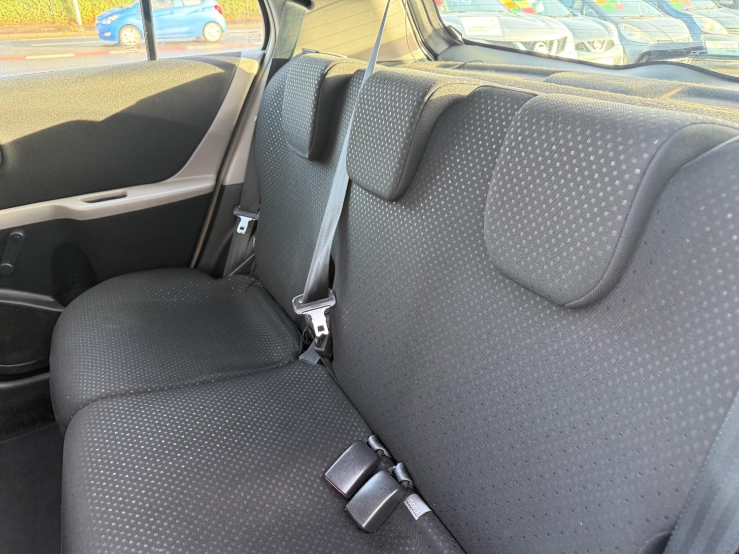 Used Toyota Yaris for sale - 76550574: Photo 22