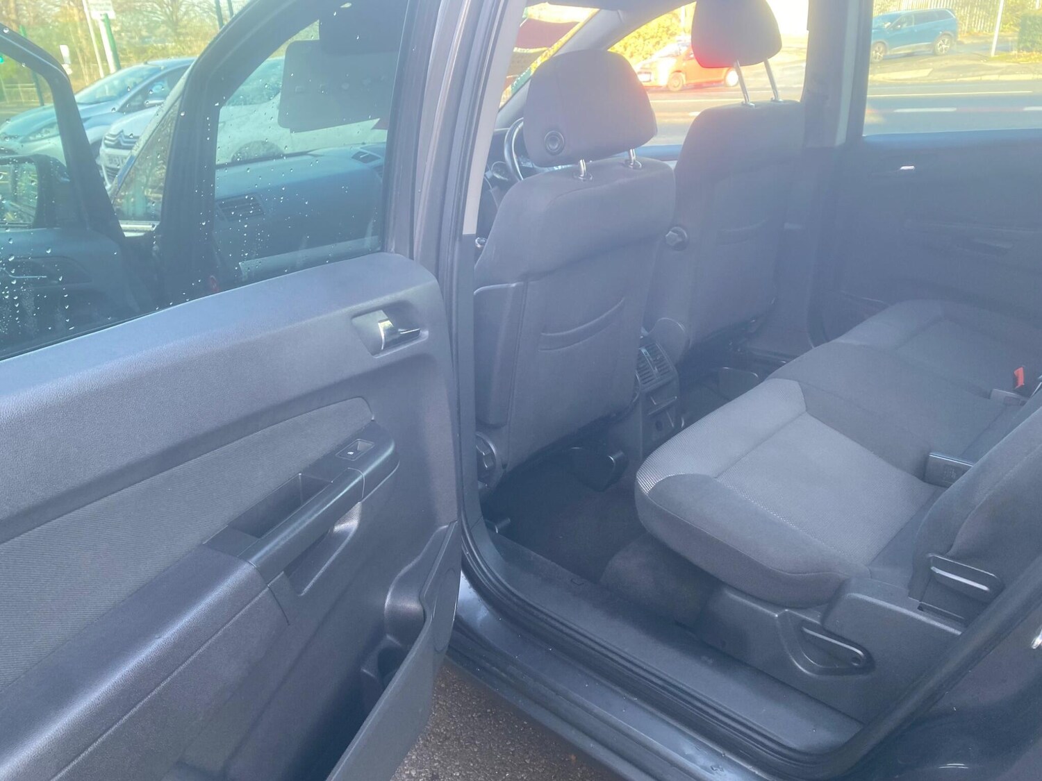 Used Vauxhall Zafira 2012 for sale - 76700895: Photo 30