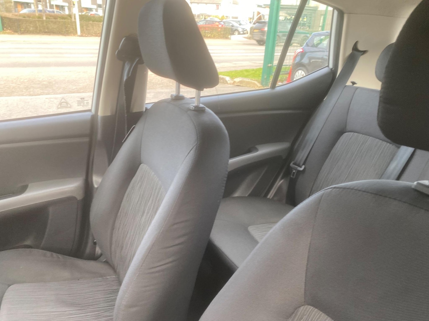 Used Hyundai i10 2012 for sale - 76550211: Photo 15