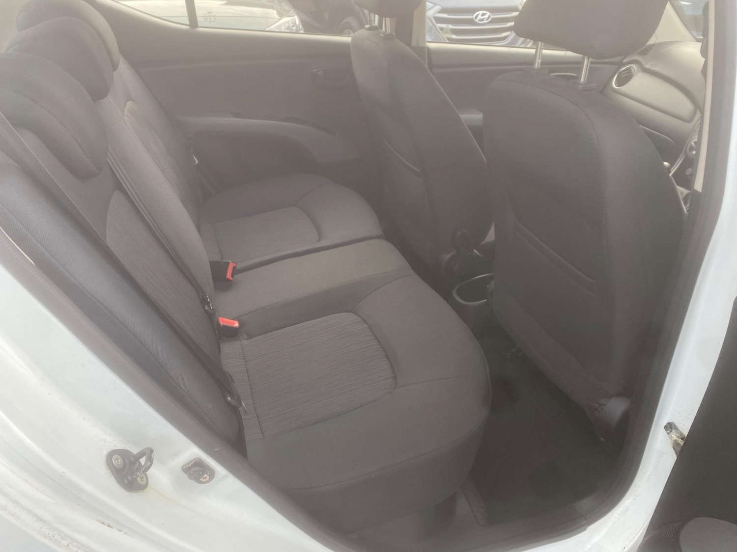 Used Hyundai i10 2012 for sale - 76550211: Photo 38