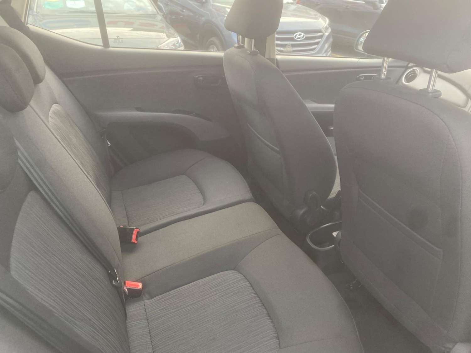 Used Hyundai i10 2012 for sale - 76550211: Photo 43