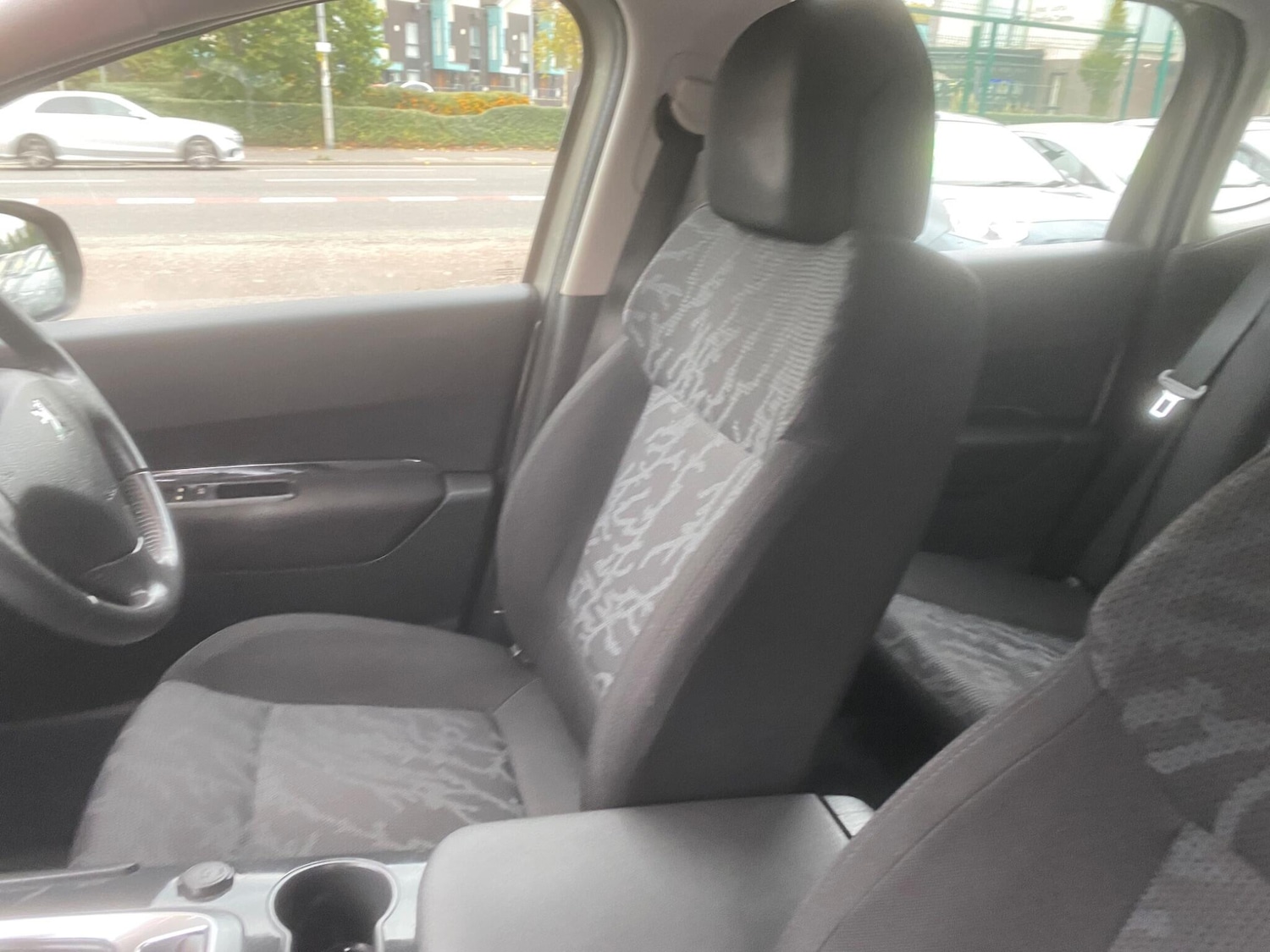 Used Peugeot 3008 2011 for sale - 76539608: Photo 11