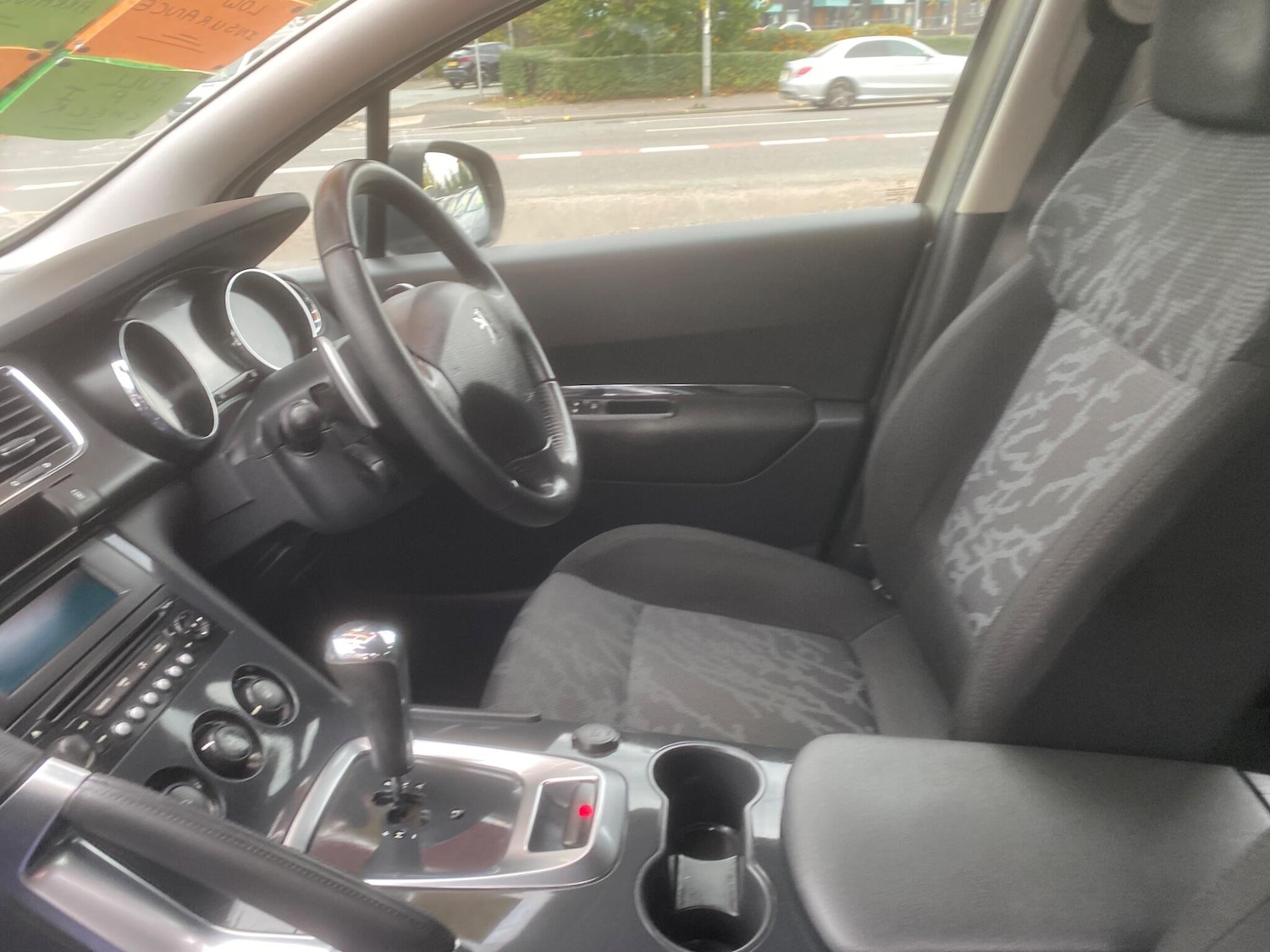 Used Peugeot 3008 2011 for sale - 76539608: Photo 16