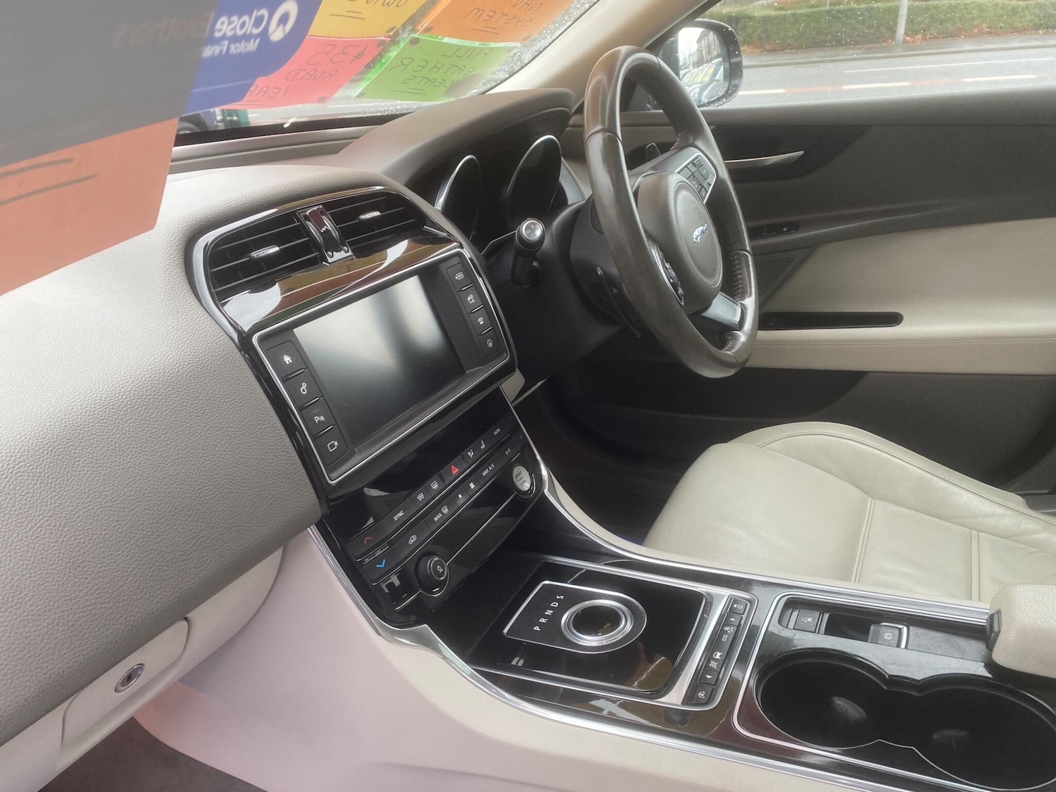 Used Jaguar XE 2016 for sale - 77291619: Photo 17