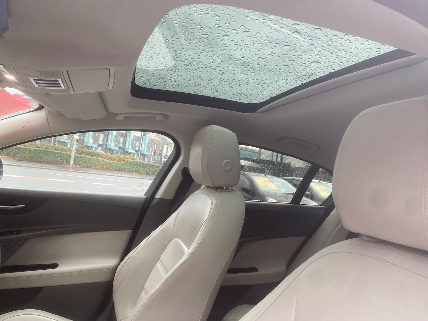 Used Jaguar XE 2016 for sale - 77291619: Photo 18