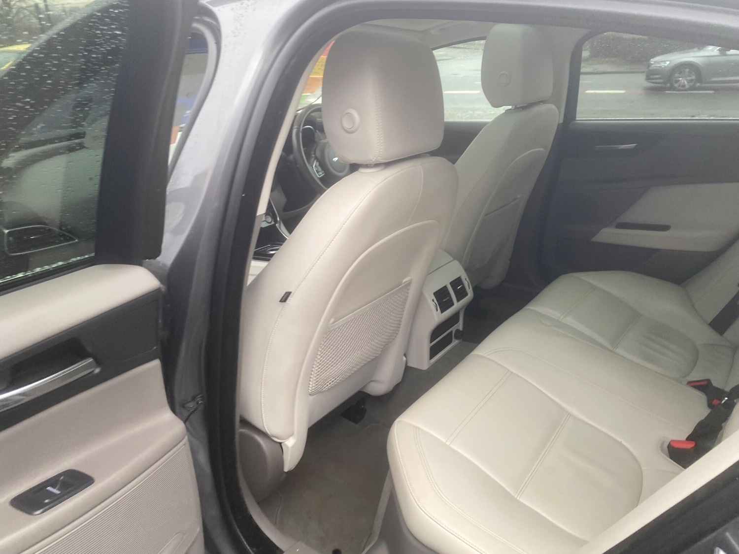 Used Jaguar XE 2016 for sale - 77291619: Photo 23