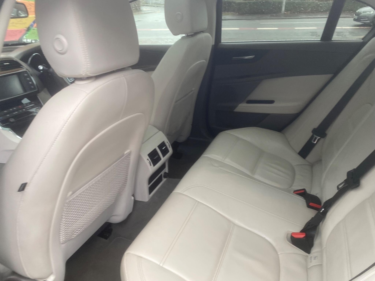 Used Jaguar XE 2016 for sale - 77291619: Photo 24