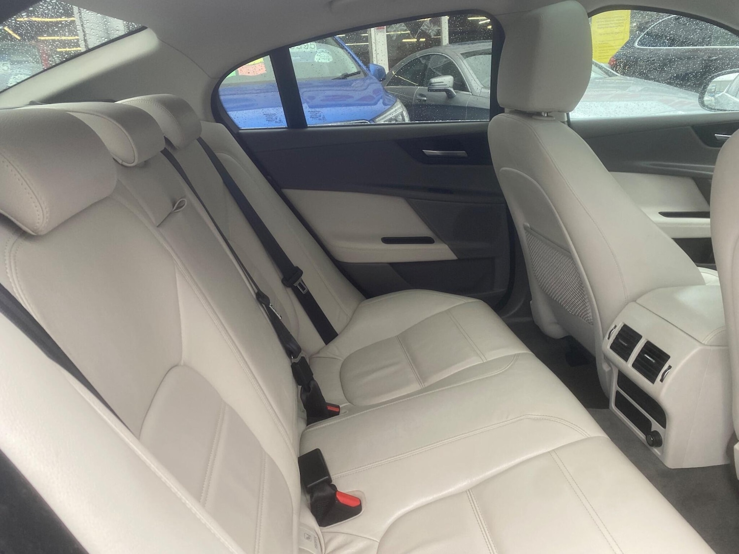 Used Jaguar XE 2016 for sale - 77291619: Photo 26